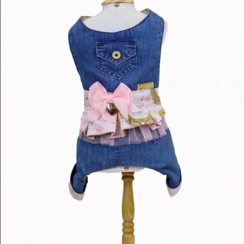 Jardineira jeans babado